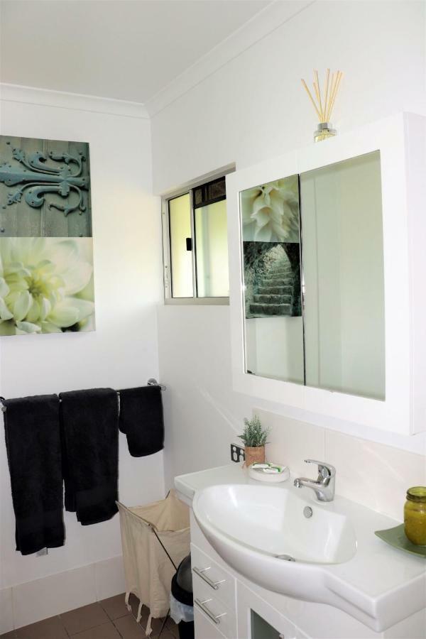 Watersons At Airlie Central Apartments Airlie Beach Kültér fotó
